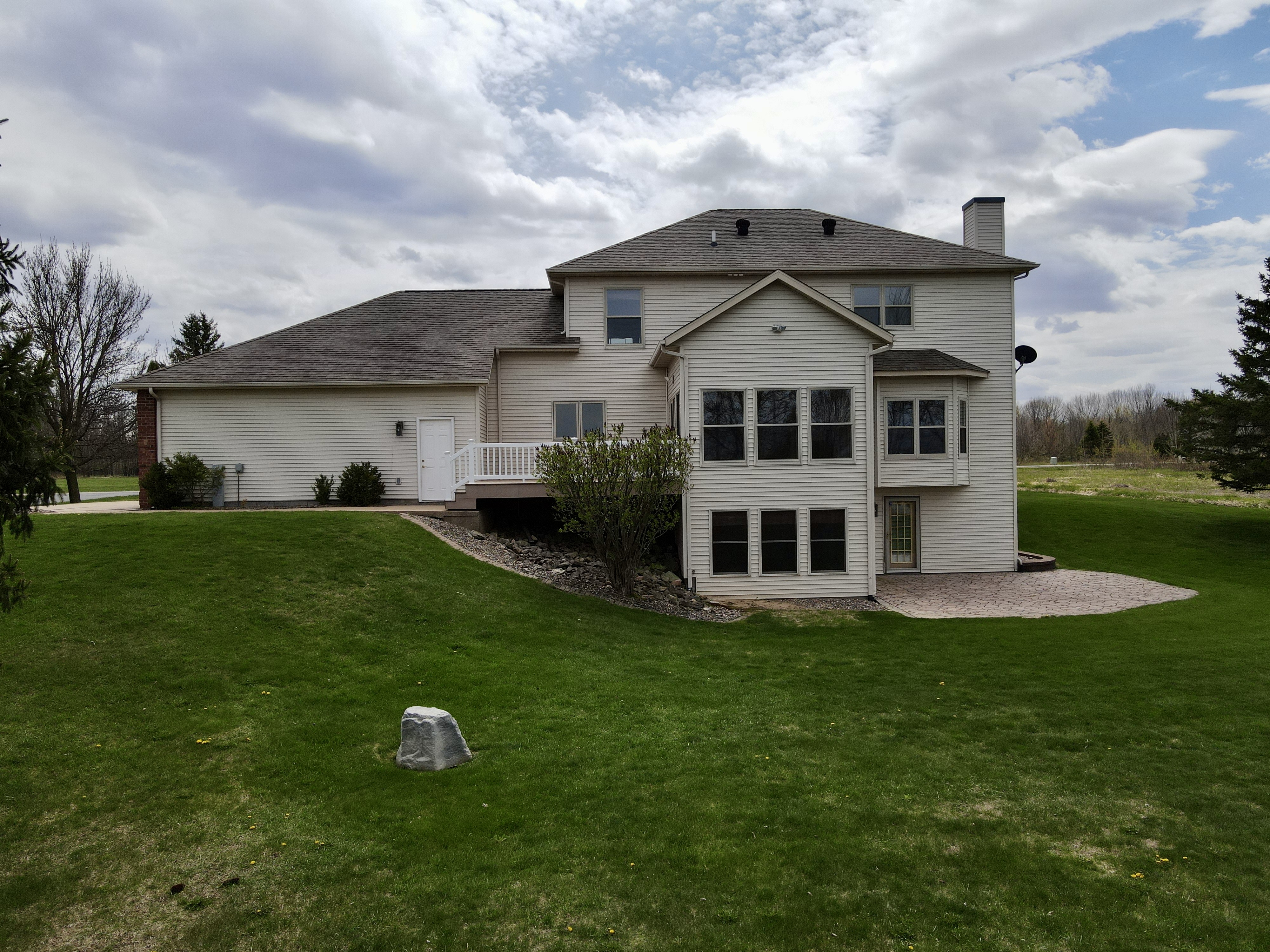 Wausau, Wisconsin, 54401, United States, 4 Bedrooms Bedrooms, ,4 BathroomsBathrooms,Residential,For Sale,2030835