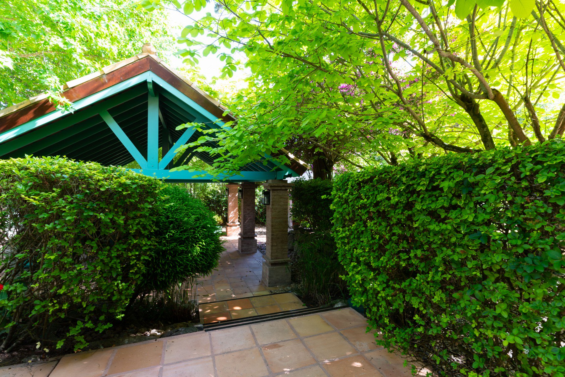  Spacious Family House with 4 Bedrooms and Full Service - 物件實景