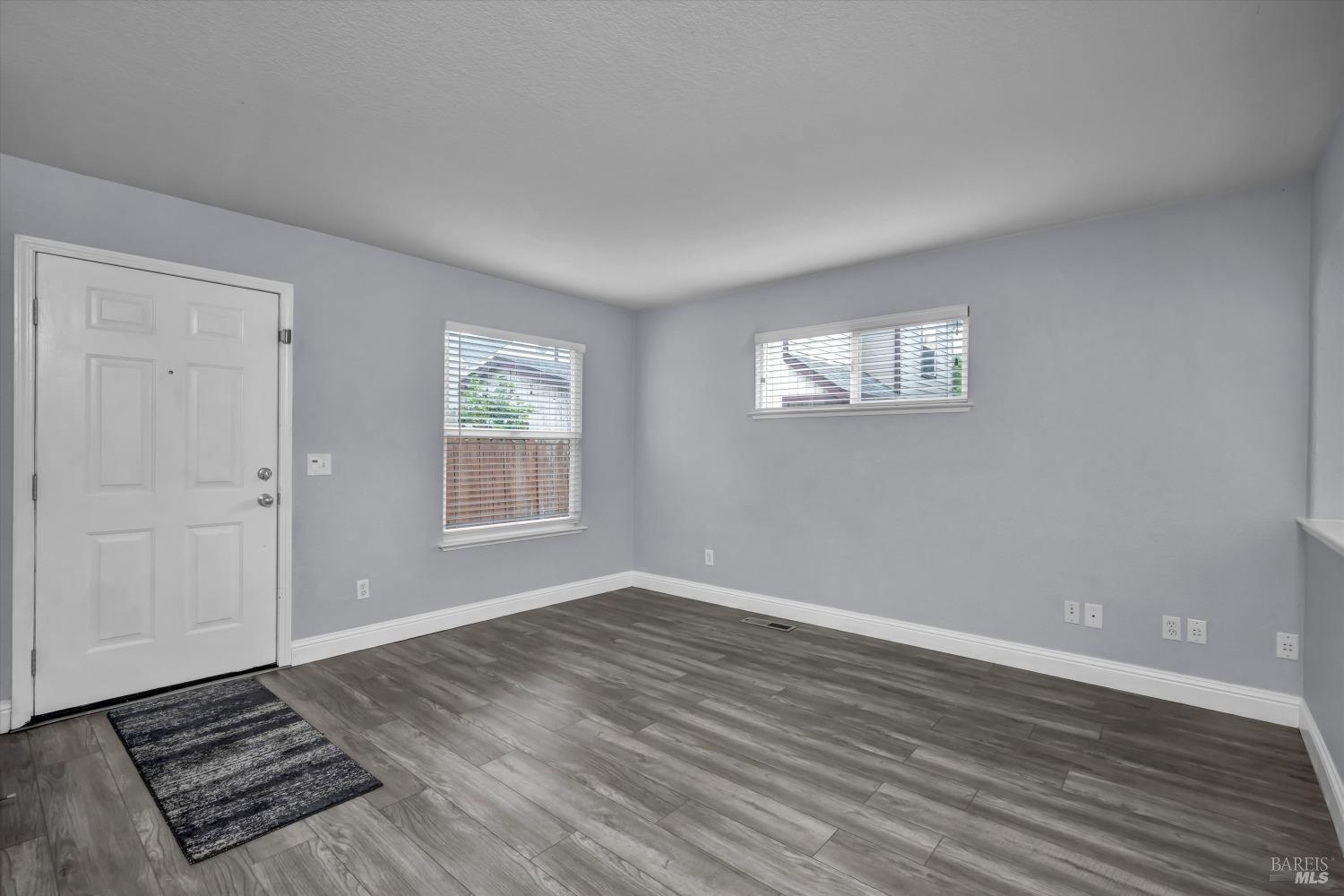Santa Rosa, California, 95403, United States, 2 Bedrooms Bedrooms, ,3 BathroomsBathrooms,Residential,For Sale,1785942