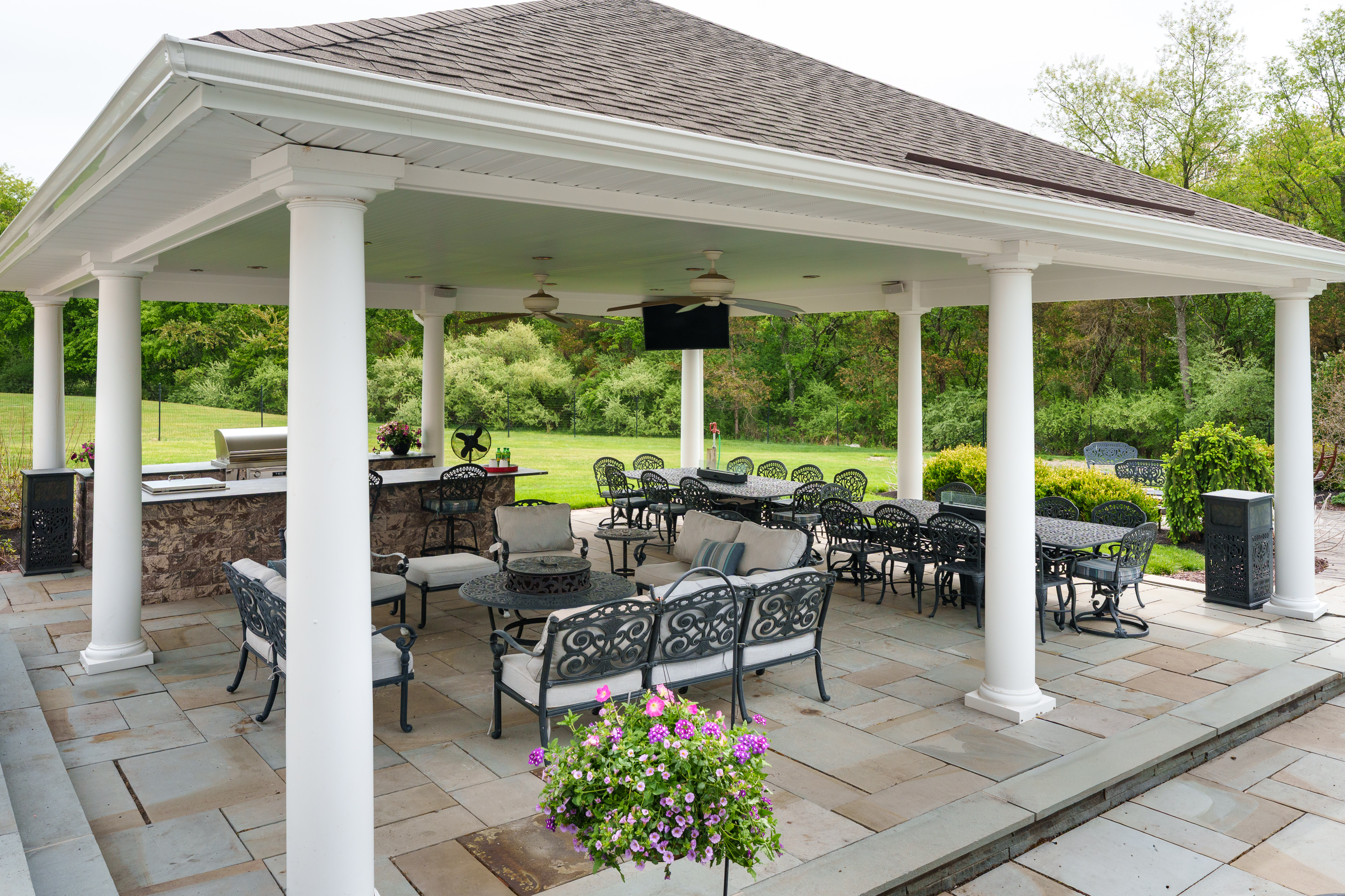  Luxury Estate Near Princeton with Resort-Style Pool, Covered Pavilion & 9+ Acres - 物件實景