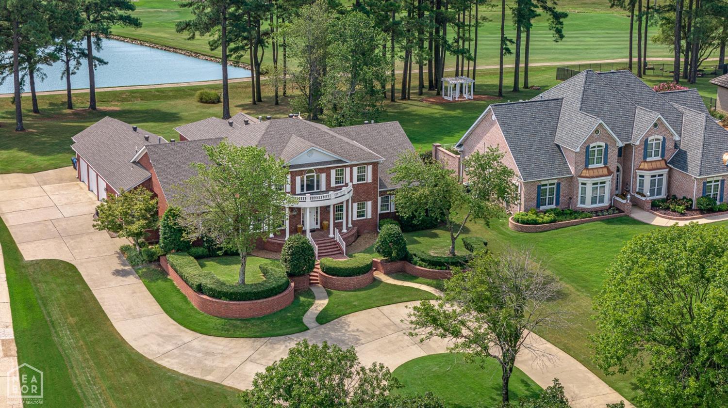 Jonesboro, Arkansas, 72404, United States, 4 Bedrooms Bedrooms, ,5 BathroomsBathrooms,Residential,For Sale,1976719