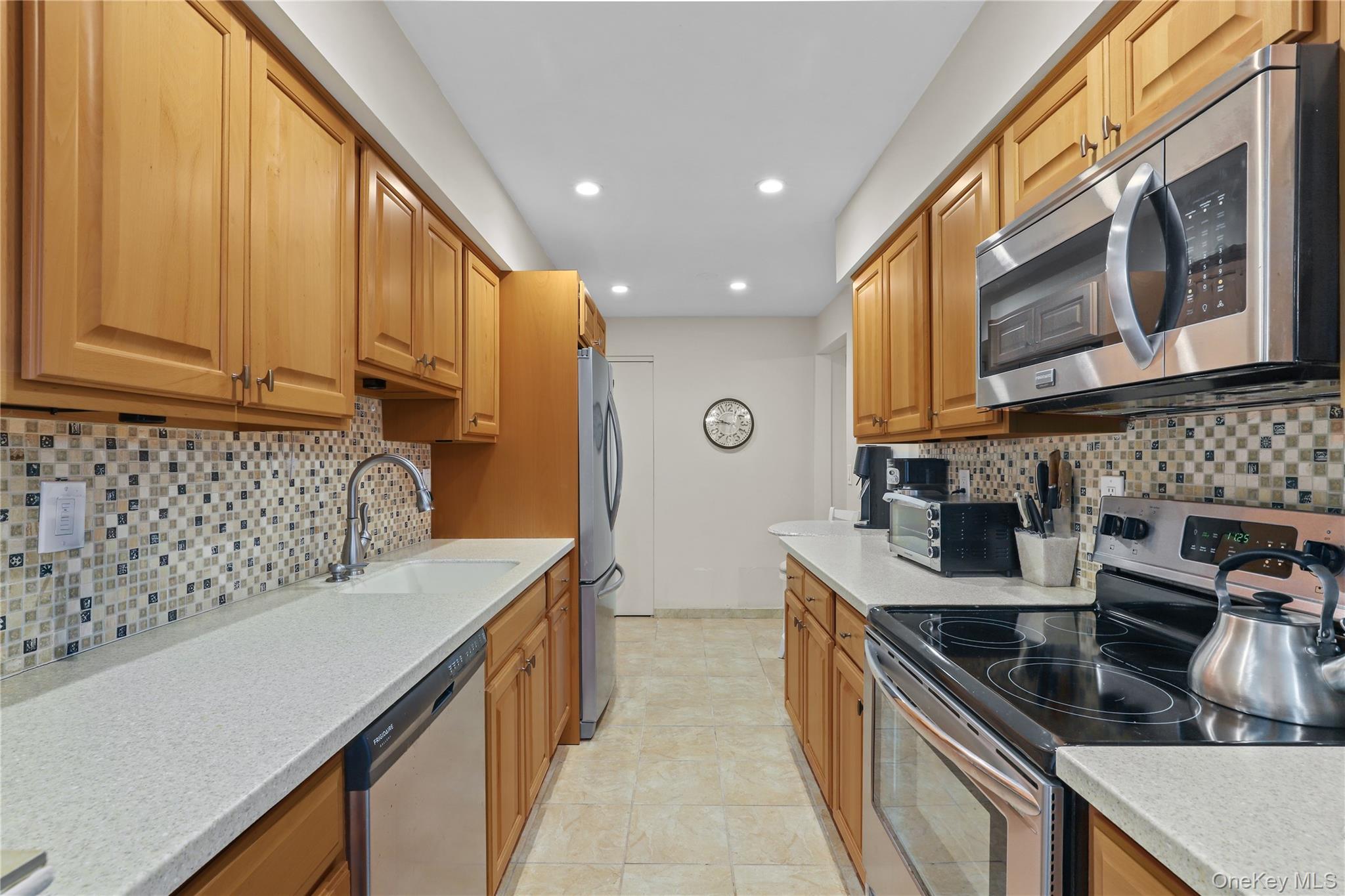 Briarcliff Manor, New York, 10562, United States, 2 Bedrooms Bedrooms, ,2 BathroomsBathrooms,Residential,For Sale,2010009