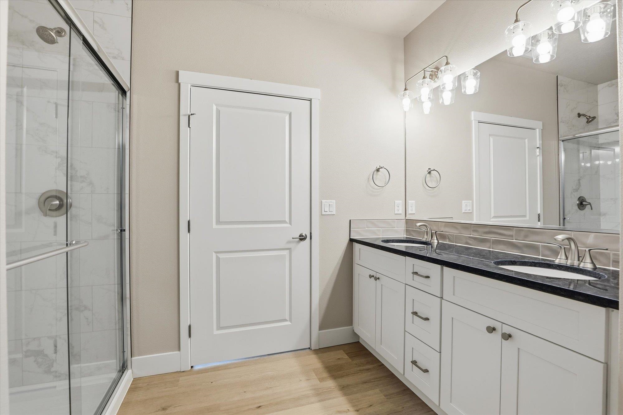 Deer Park, Washington, 99006, United States, 3 Bedrooms Bedrooms, ,2 BathroomsBathrooms,Residential,For Sale,1986419