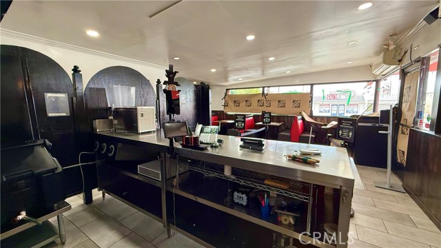 South Gate, California, 90280, United States, ,Residential,For Sale,1985741