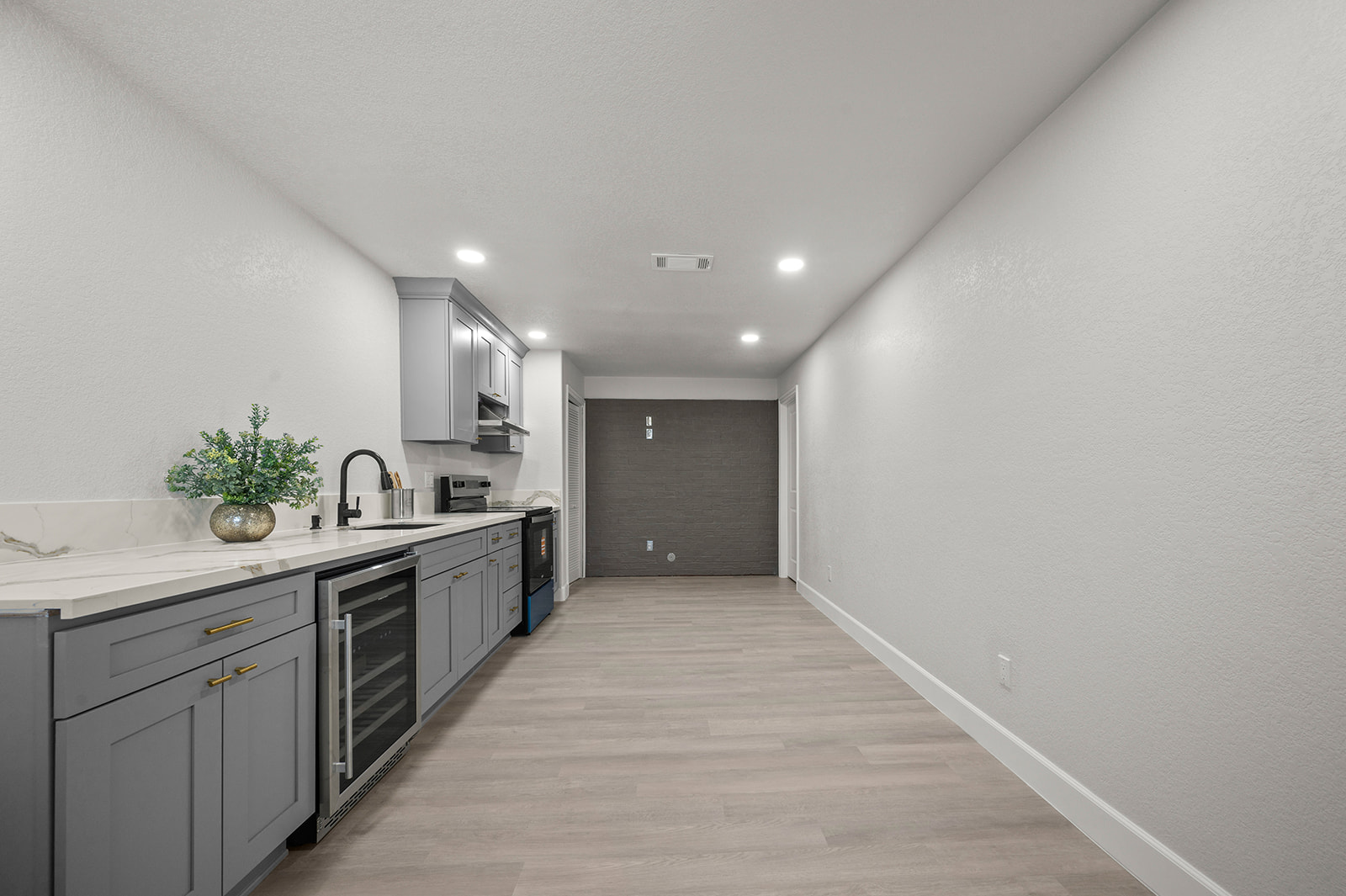 Menifee, California, 92587, United States, 5 Bedrooms Bedrooms, ,4 BathroomsBathrooms,Residential,For Sale,1986088