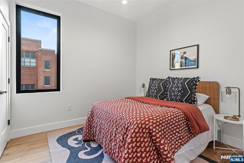 Jersey City, New Jersey, 07307, United States, 3 Bedrooms Bedrooms, ,3 BathroomsBathrooms,Residential,For Sale,2002133