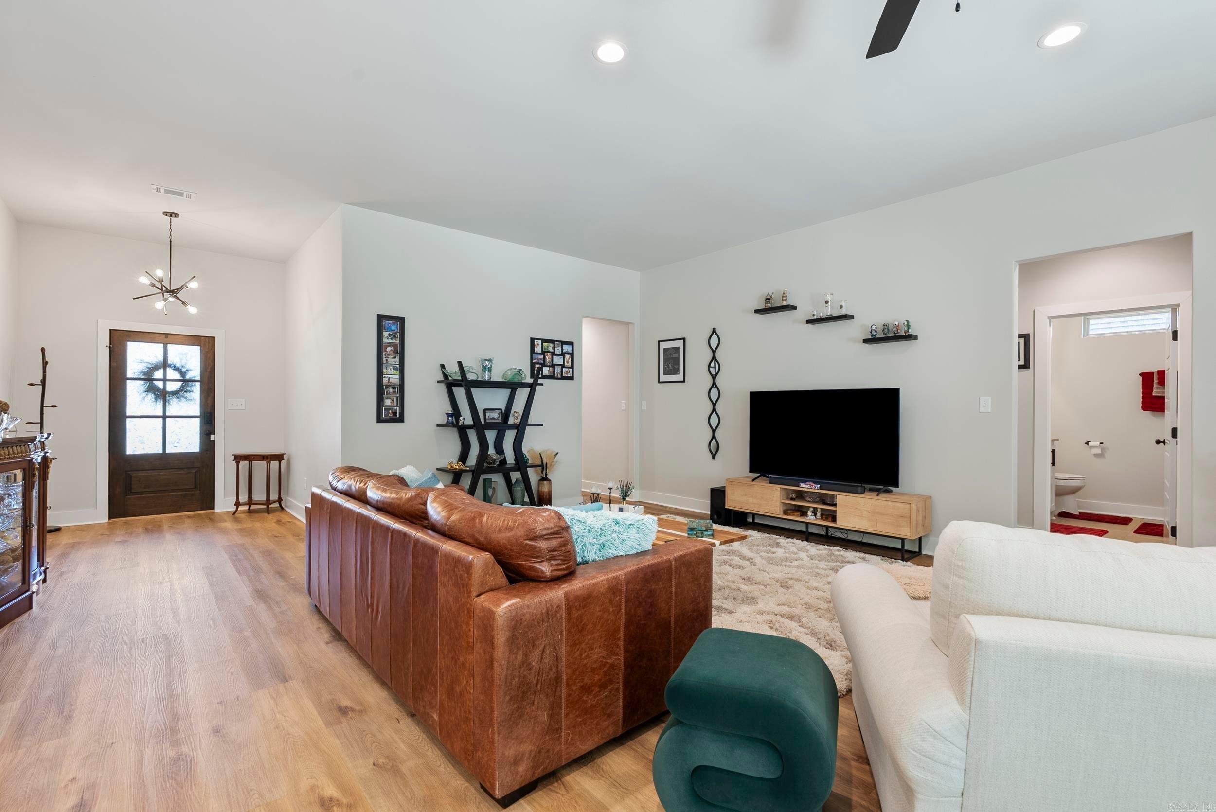 Maumelle, Arkansas, 72113, United States, 4 Bedrooms Bedrooms, ,3 BathroomsBathrooms,Residential,For Sale,2005751