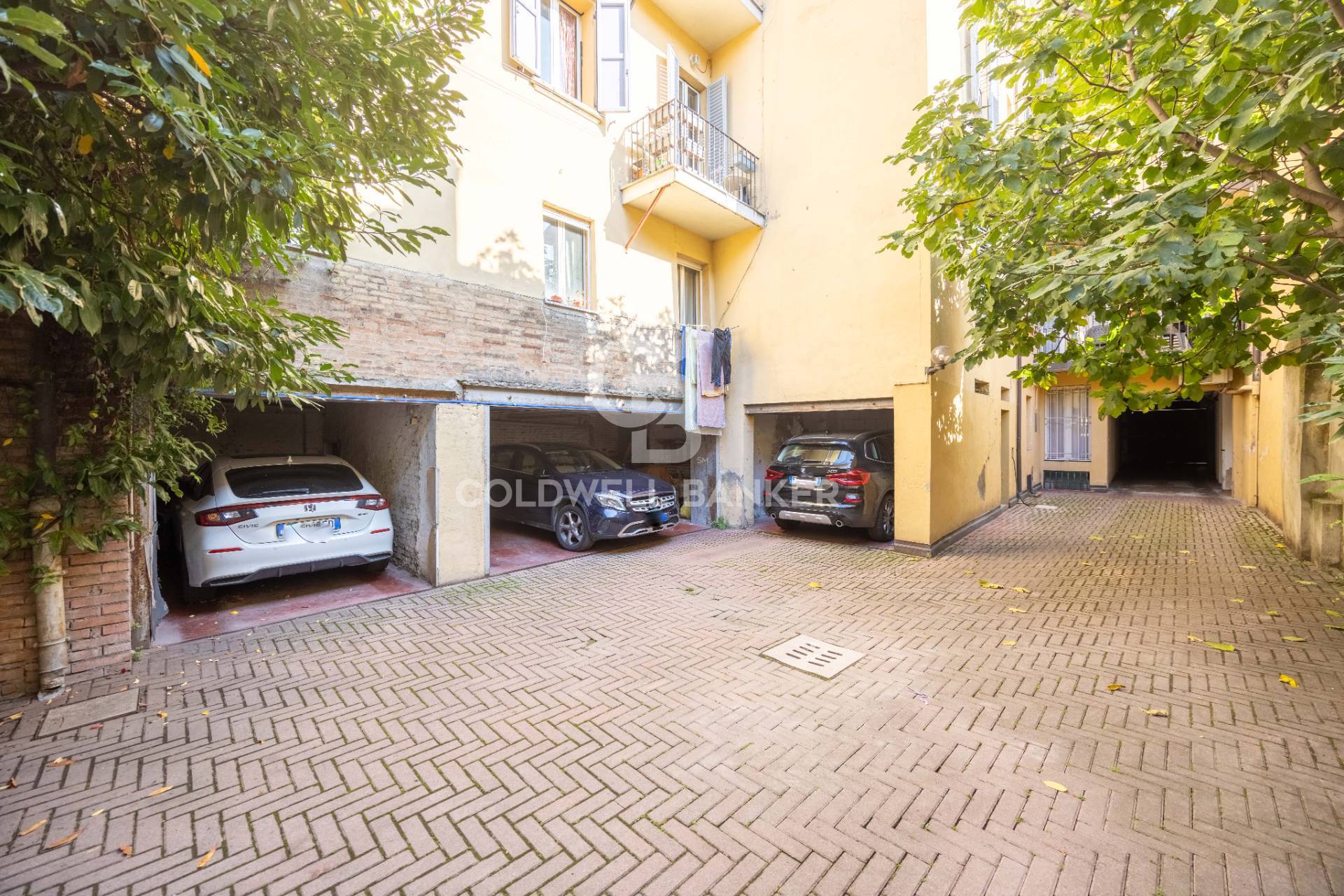 Bologna, Bologna, 40100, IT, ,Residential,For Sale,1992816