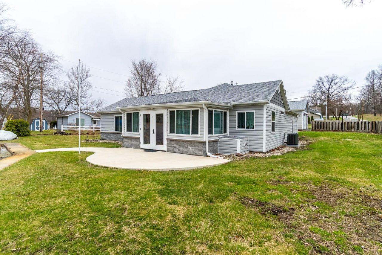 Angola, Indiana, 46703, United States, 2 Bedrooms Bedrooms, ,2 BathroomsBathrooms,Residential,For Sale,1768550