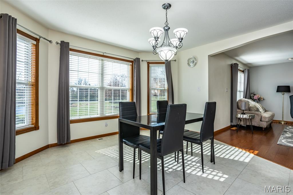 Brighton, Illinois, 62012, United States, 6 Bedrooms Bedrooms, ,4 BathroomsBathrooms,Residential,For Sale,1995743