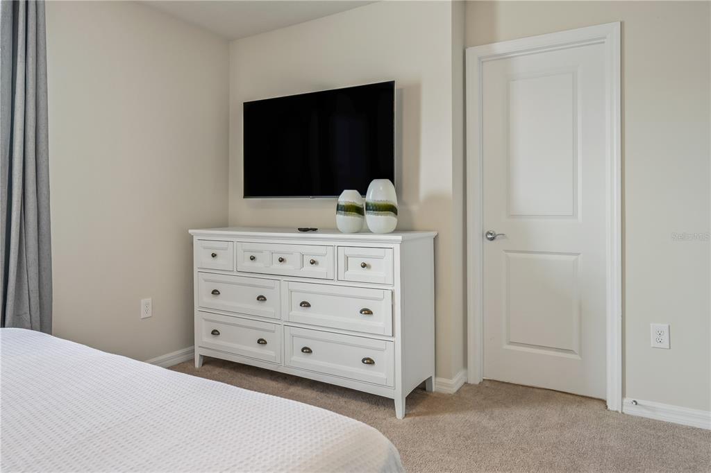 Davenport, Florida, 33897, United States, 9 Bedrooms Bedrooms, ,8 BathroomsBathrooms,Residential,For Sale,1964682