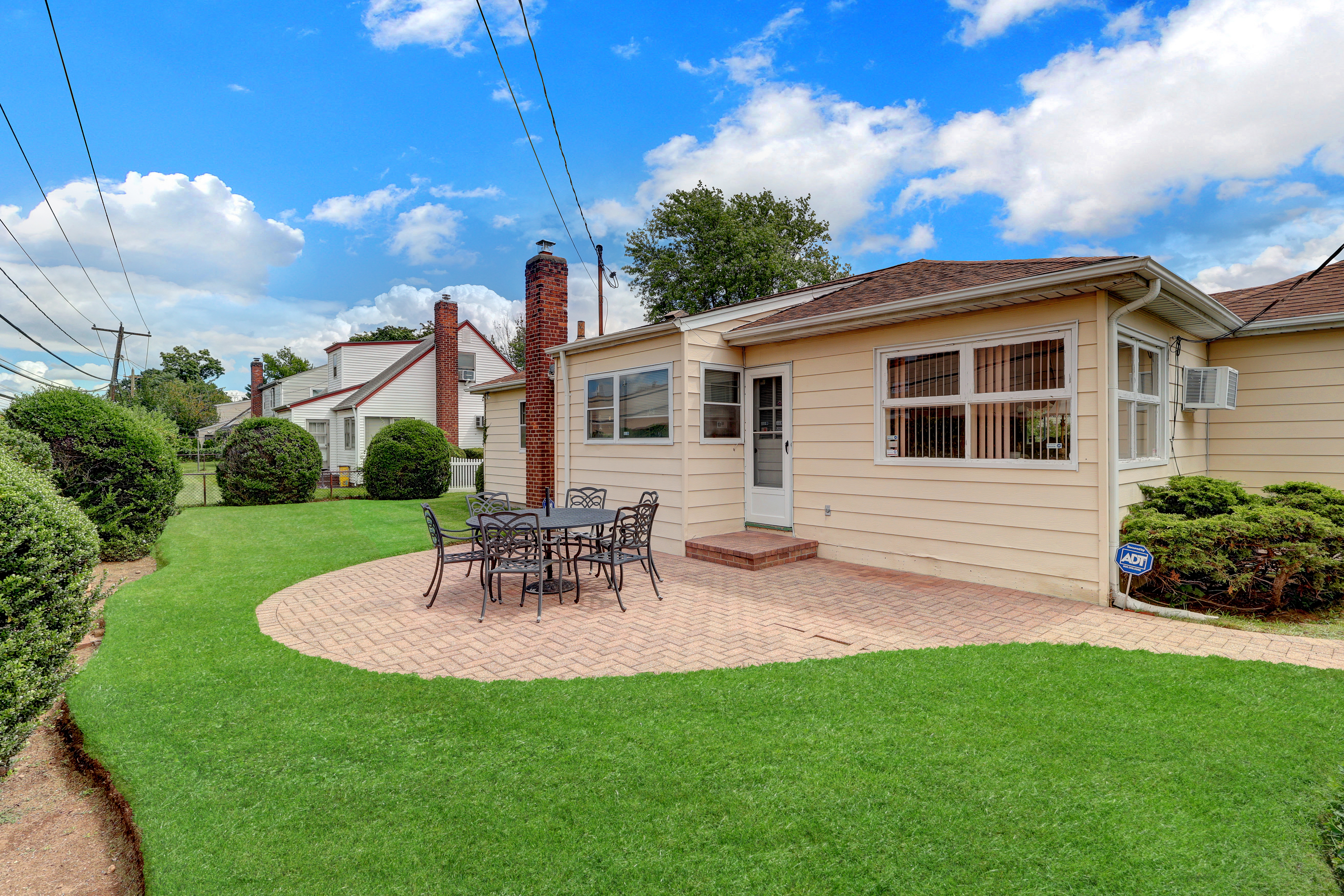  85 Joseph Street, New Hyde Park, NY, 11040 - 物件實景