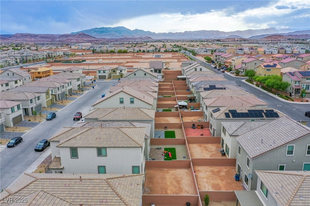 Las Vegas, Nevada, 89141, United States, 5 Bedrooms Bedrooms, ,3 BathroomsBathrooms,Residential,For Sale,1978122