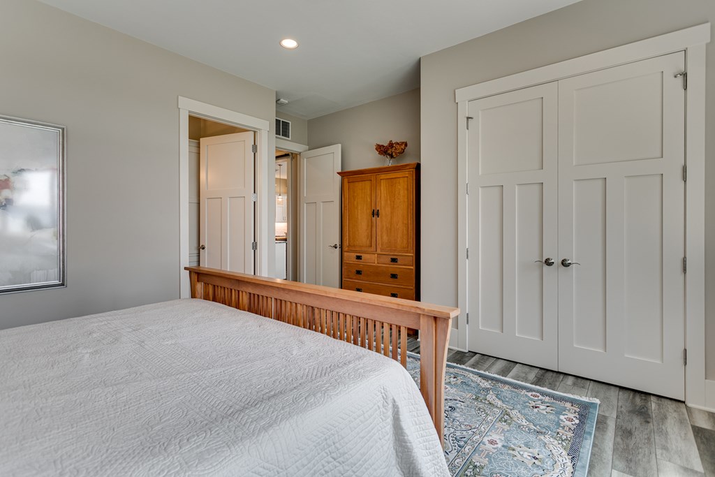 Sturgeon Bay, Wisconsin, 54235, United States, 3 Bedrooms Bedrooms, ,5 BathroomsBathrooms,Residential,For Sale,1941719