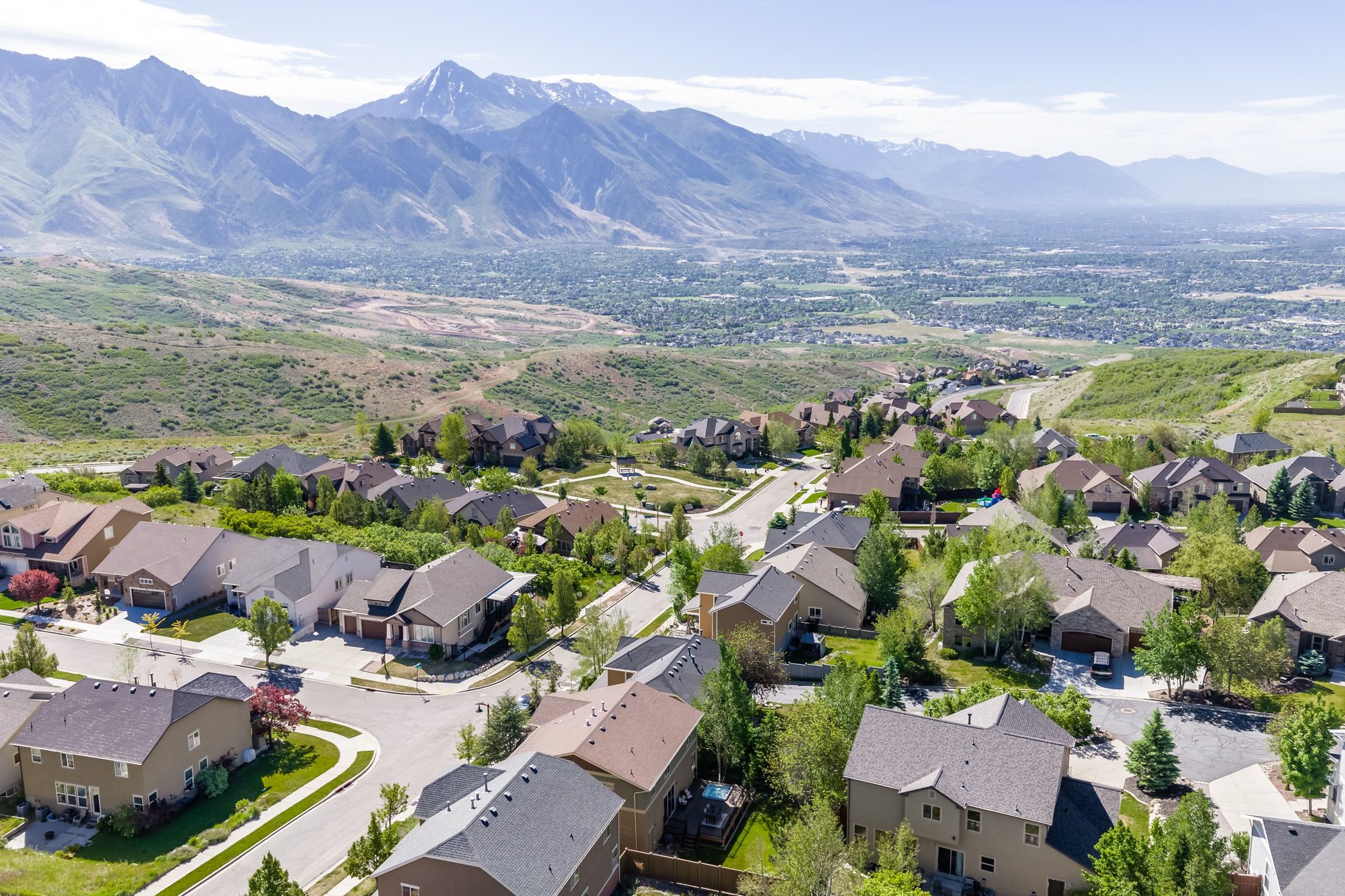  Peaceful Mountain Living with Amenities That Impress - 物件實景