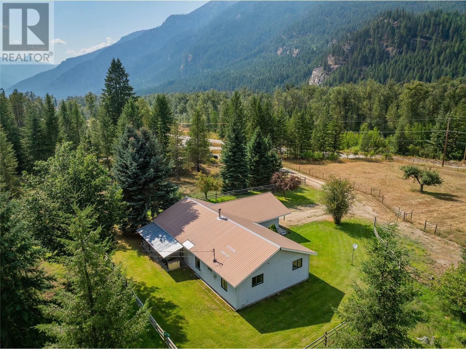 WINLAW, British Columbia, V0G 2J0, CA, 3 Bedrooms Bedrooms, ,2 BathroomsBathrooms,Residential,For Sale,1839031