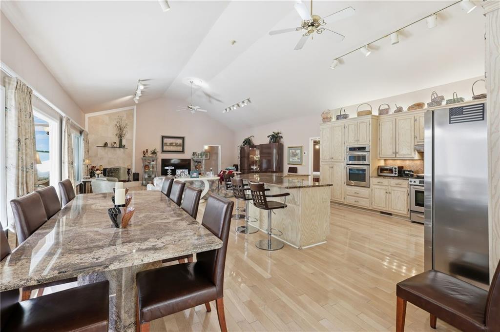 Buford, Georgia, 30518, United States, 4 Bedrooms Bedrooms, ,4 BathroomsBathrooms,Residential,For Sale,1986325