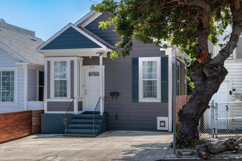 San Francisco, California, 94134, United States, 3 Bedrooms Bedrooms, ,2 BathroomsBathrooms,Residential,For Sale,1943072