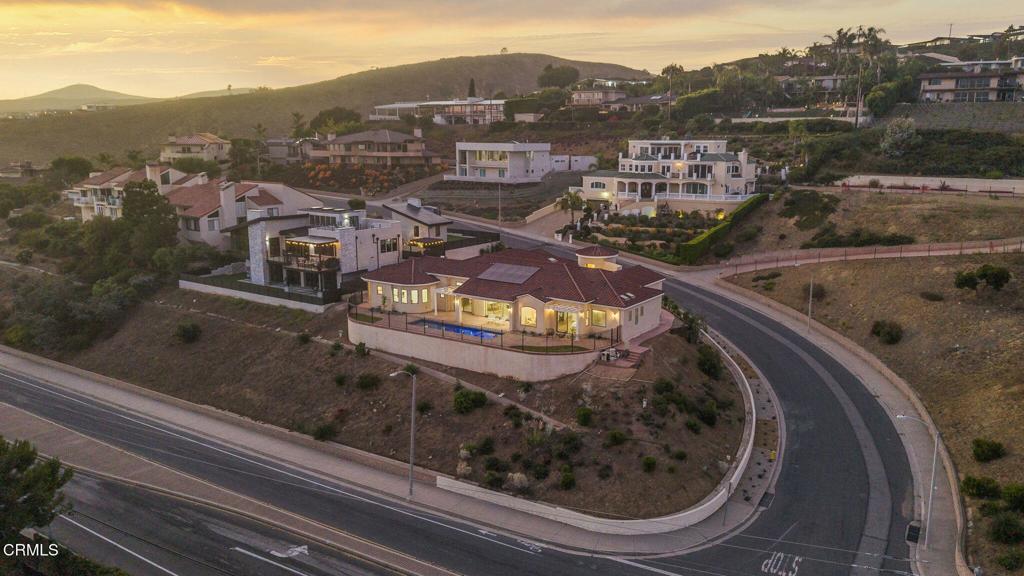 Ventura, California, 93003, United States, 4 Bedrooms Bedrooms, ,4 BathroomsBathrooms,Residential,For Sale,1912108