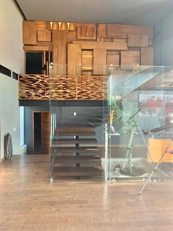 Cerrada de los Lagos, Celaya, Guanajuato, 38080, Mexico, 4 Bedrooms Bedrooms, ,6 BathroomsBathrooms,Residential,For Sale,Cerrada de los Lagos,1444096