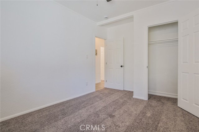 Los Angeles, California, 90001, United States, 4 Bedrooms Bedrooms, ,Residential,For Sale,1928071