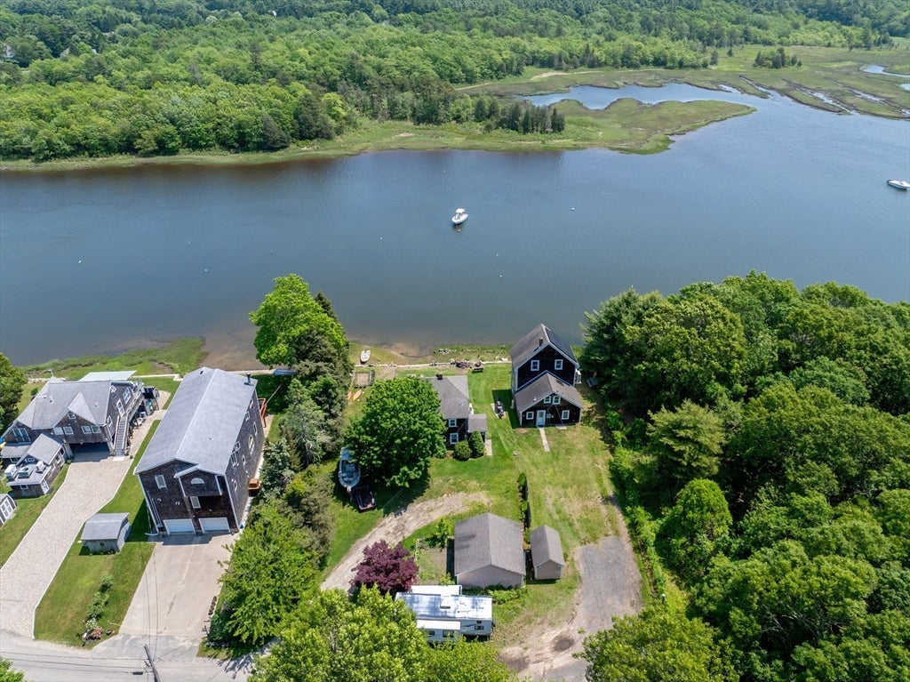 Marion, Massachusetts, 02738, United States, 4 Bedrooms Bedrooms, ,2 BathroomsBathrooms,Residential,For Sale,1851346