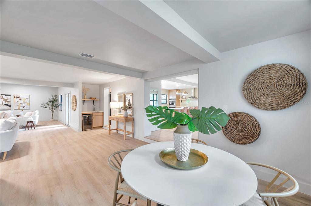 Tampa, Florida, 33629, United States, 4 Bedrooms Bedrooms, ,3 BathroomsBathrooms,Residential,For Sale,1906896