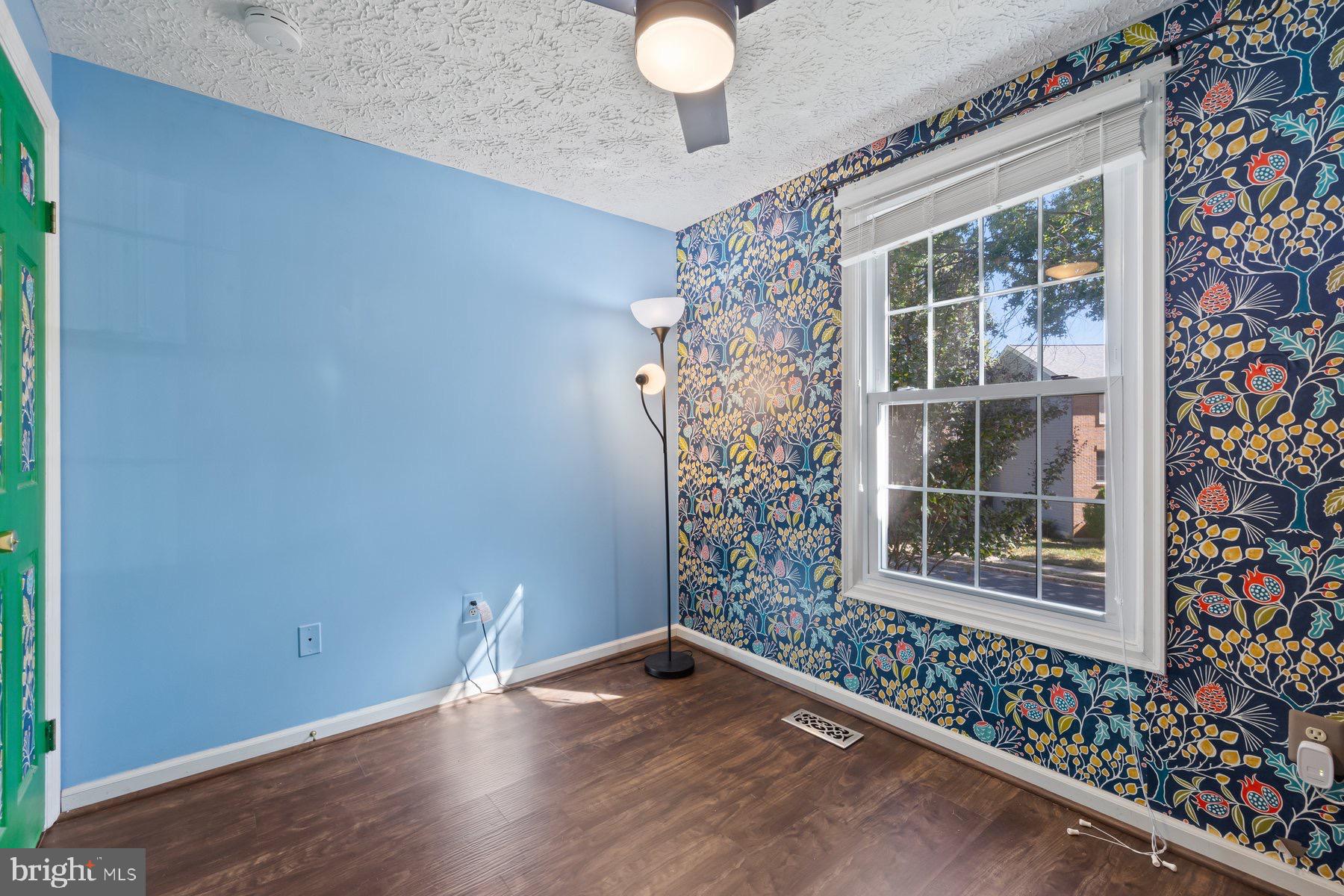 Centreville, Virginia, 20121, United States, 3 Bedrooms Bedrooms, ,4 BathroomsBathrooms,Residential,For Sale,1974352