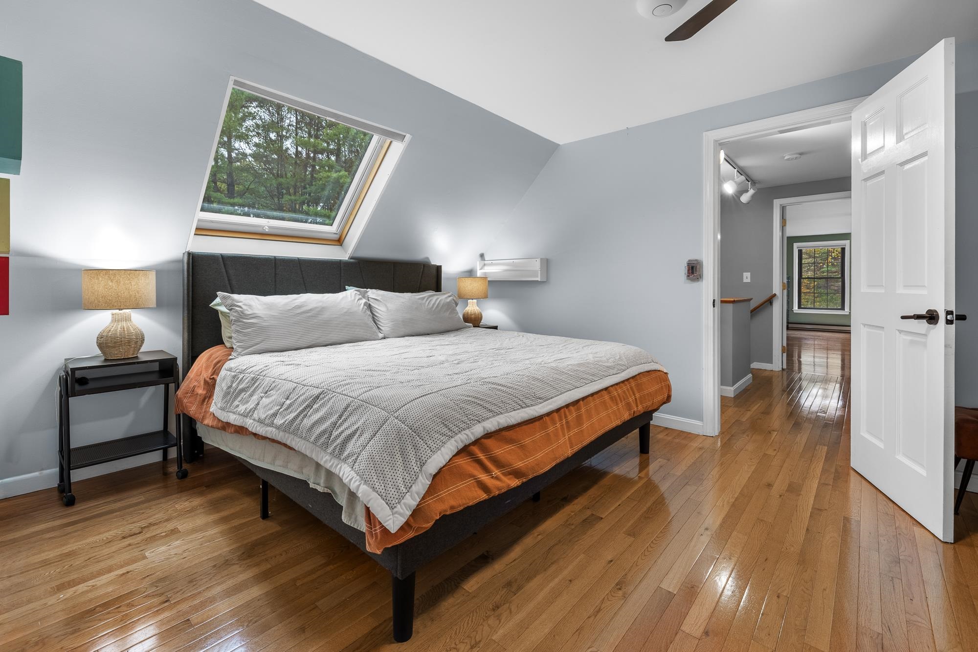 Norwich, Vermont, 05055, United States, 3 Bedrooms Bedrooms, ,2 BathroomsBathrooms,Residential,For Sale,1993017