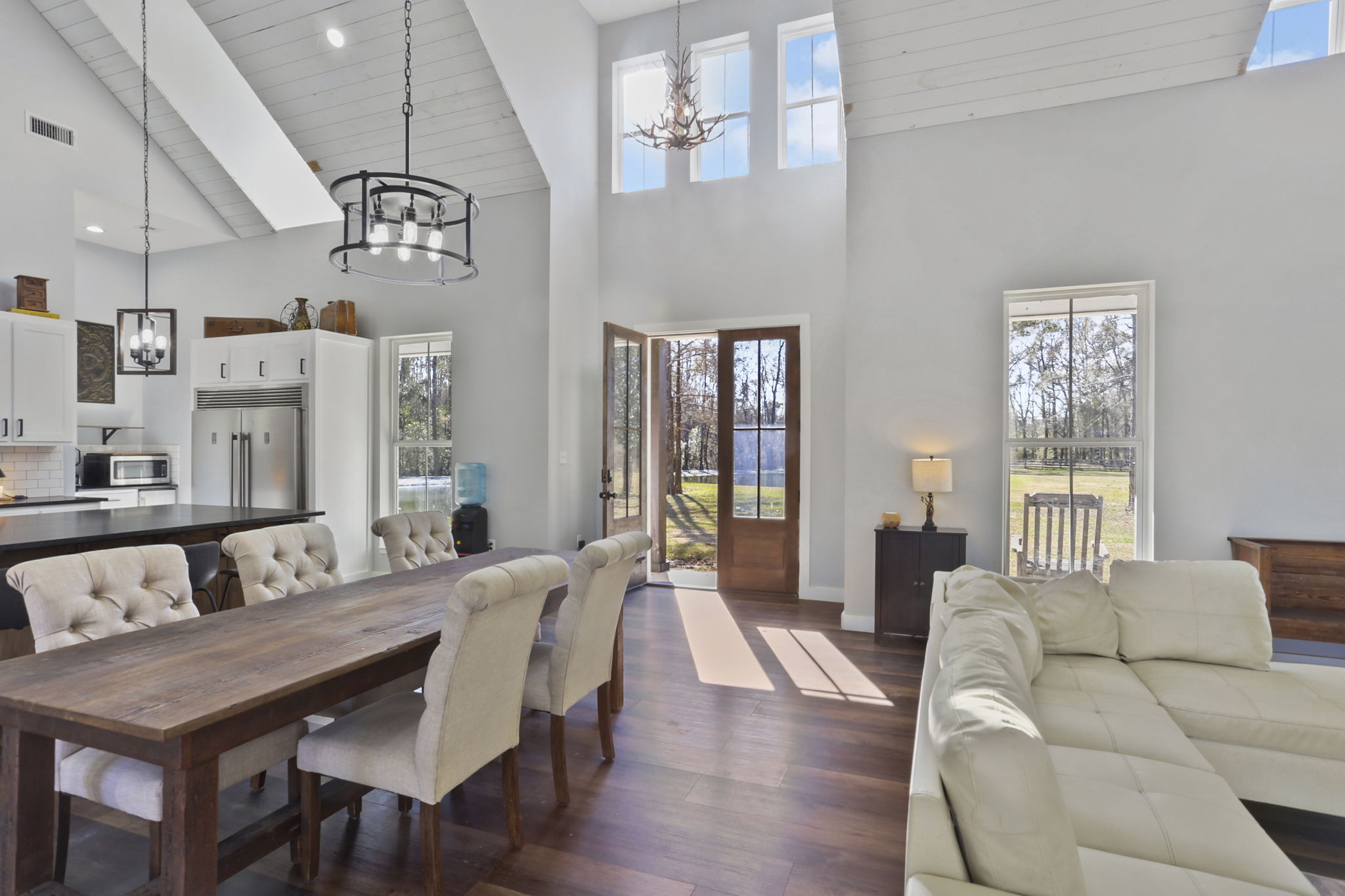 Zachary, Louisiana, 70791, United States, 4 Bedrooms Bedrooms, ,4 BathroomsBathrooms,Residential,For Sale,1998548