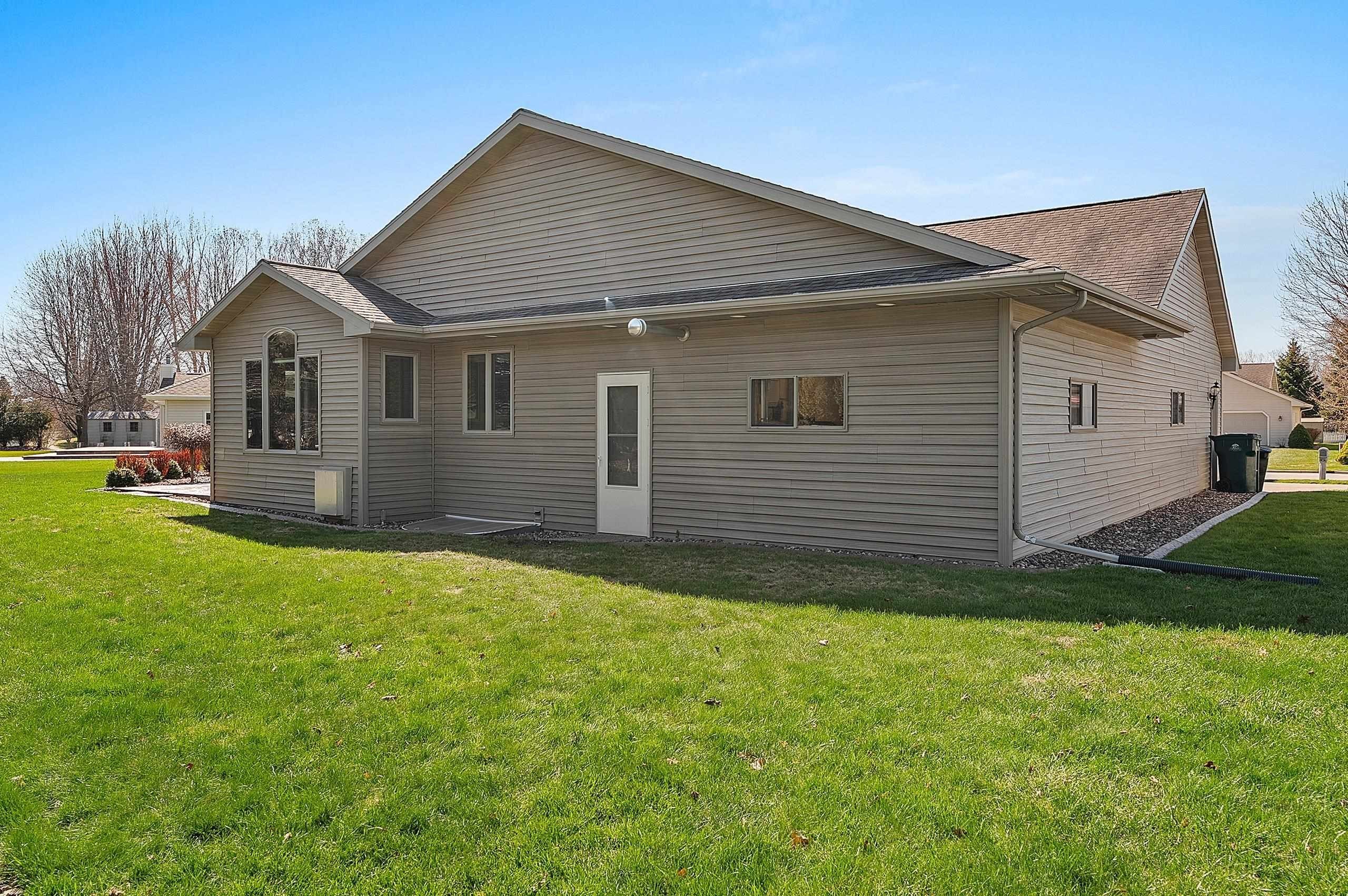 GREEN BAY, Wisconsin, 54313, United States, 4 Bedrooms Bedrooms, ,4 BathroomsBathrooms,Residential,For Sale,2048613
