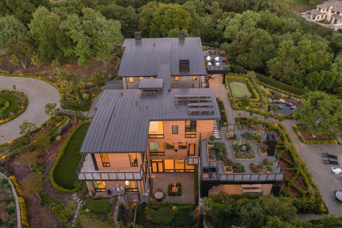 Saratoga, California, 95070, United States, 6 Bedrooms Bedrooms, ,11 BathroomsBathrooms,Residential,For Sale,1971416