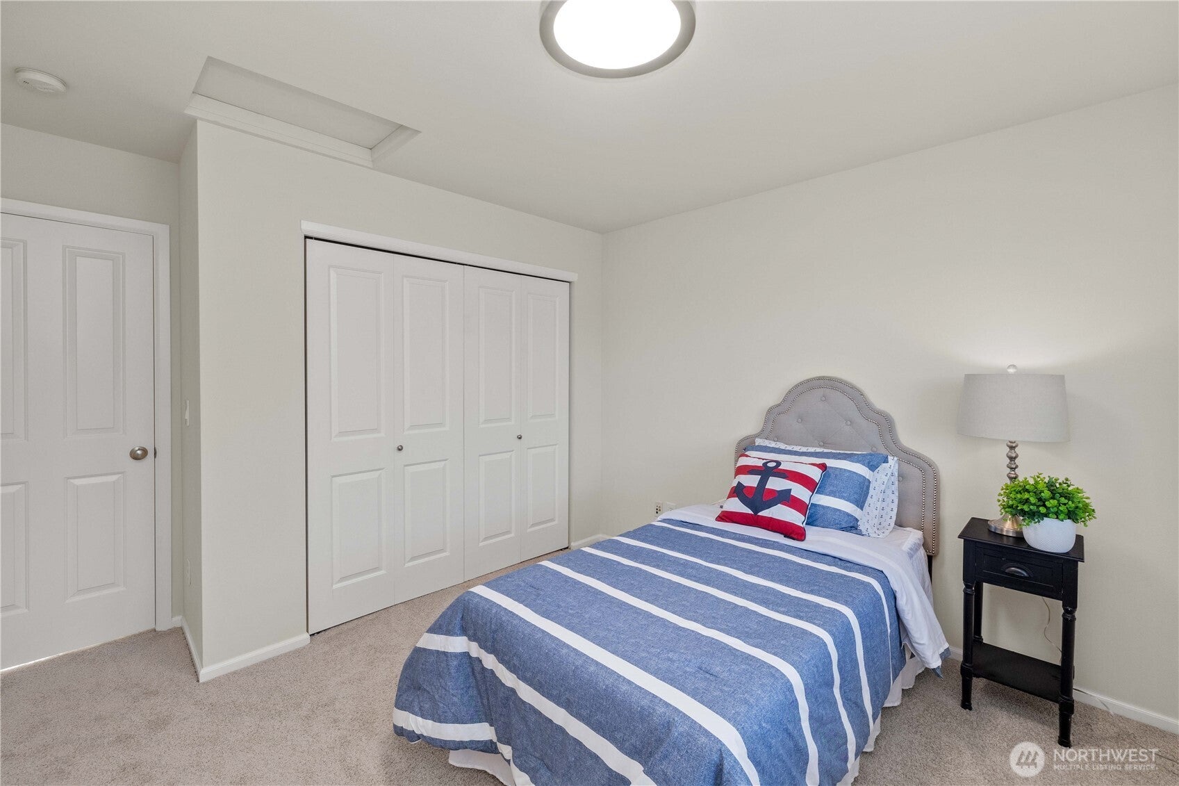Snohomish, Washington, 98296, United States, 3 Bedrooms Bedrooms, ,3 BathroomsBathrooms,Residential,For Sale,1900545