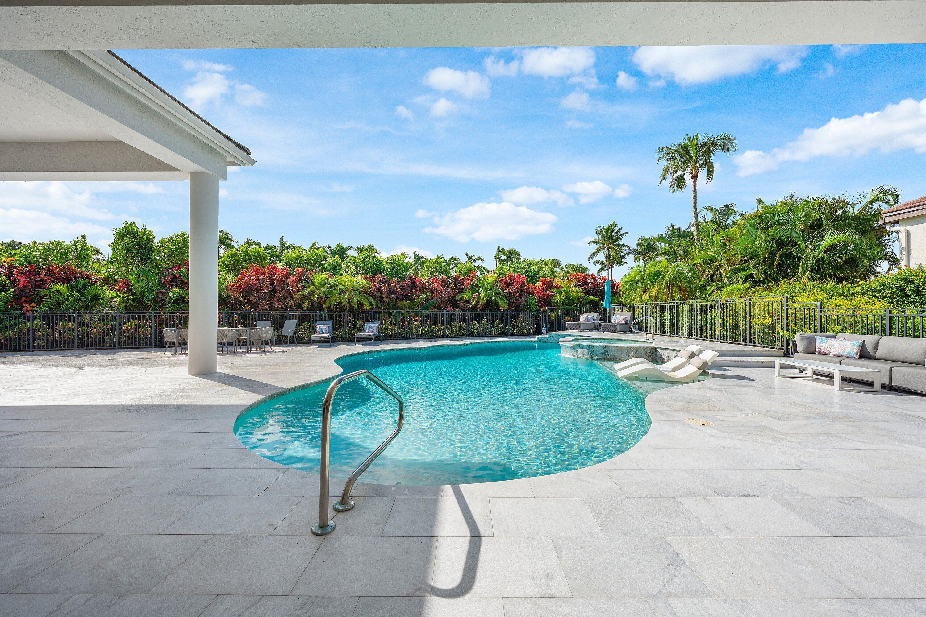 Boca Raton, Florida, 33487, United States, 5 Bedrooms Bedrooms, ,5 BathroomsBathrooms,Residential,For Sale,1995624