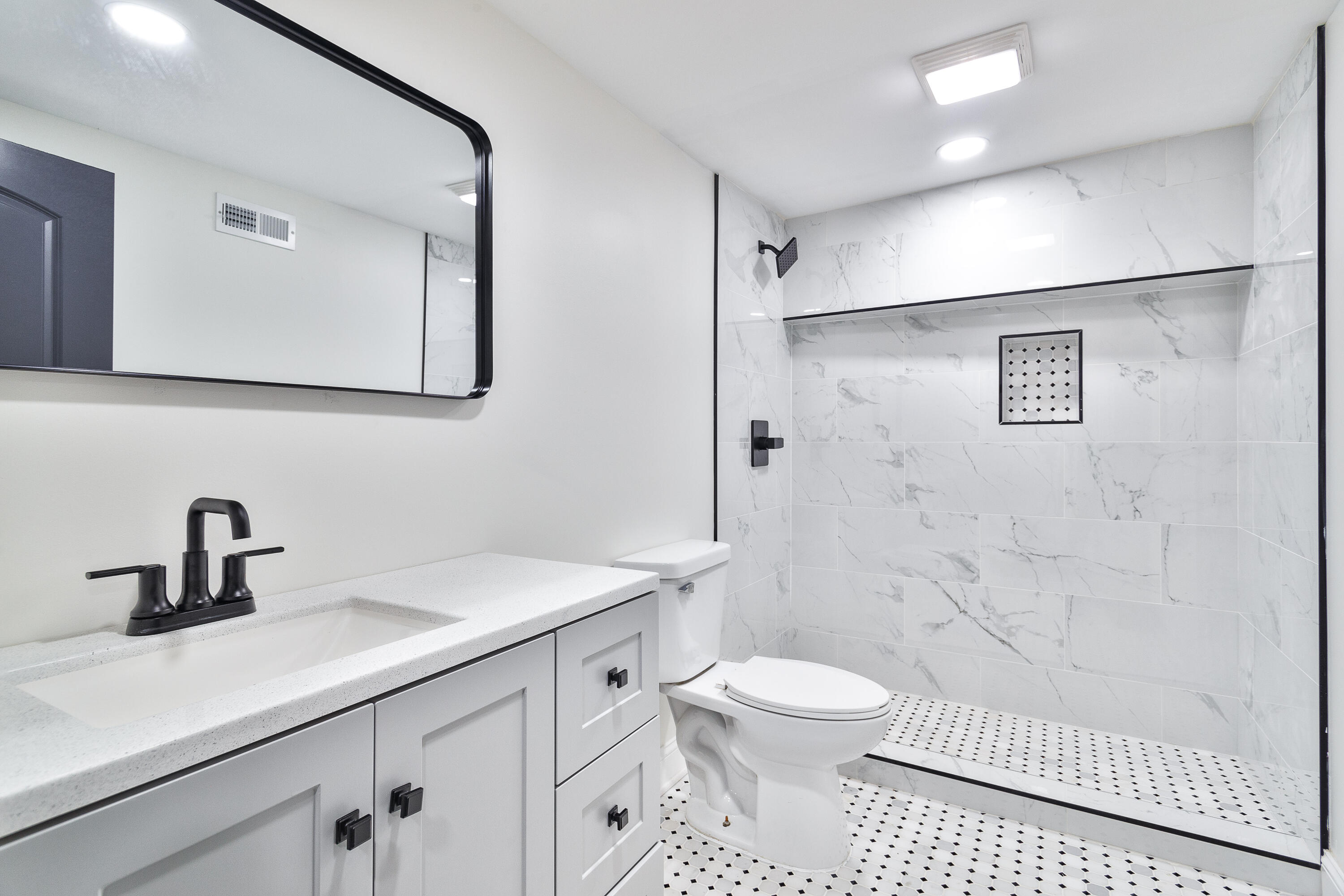 Crown Point, Indiana, 46307, United States, 5 Bedrooms Bedrooms, ,3 BathroomsBathrooms,Residential,For Sale,1946905