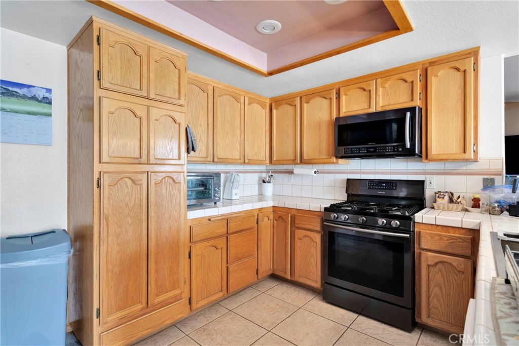 Apple Valley, California, 92307, United States, 4 Bedrooms Bedrooms, ,3 BathroomsBathrooms,Residential,For Sale,1795446