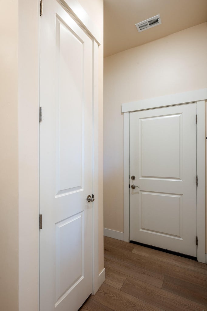 Parowan, Utah, 84761, United States, 3 Bedrooms Bedrooms, ,3 BathroomsBathrooms,Residential,For Sale,1992445