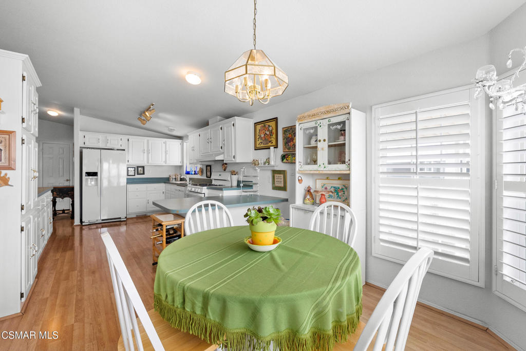 Ventura, California, 93001, United States, 3 Bedrooms Bedrooms, ,2 BathroomsBathrooms,Residential,For Sale,1921287