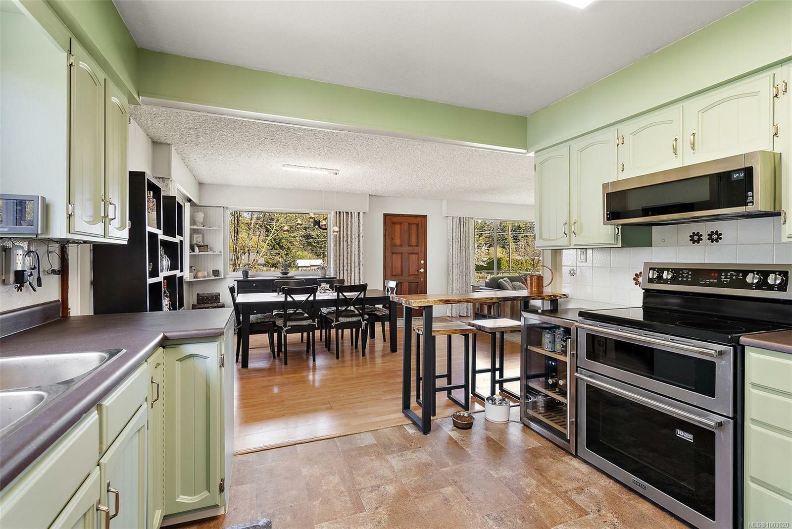 DUNCAN, British Columbia, V9L 6K5, CA, 4 Bedrooms Bedrooms, ,Residential,For Sale,1874821