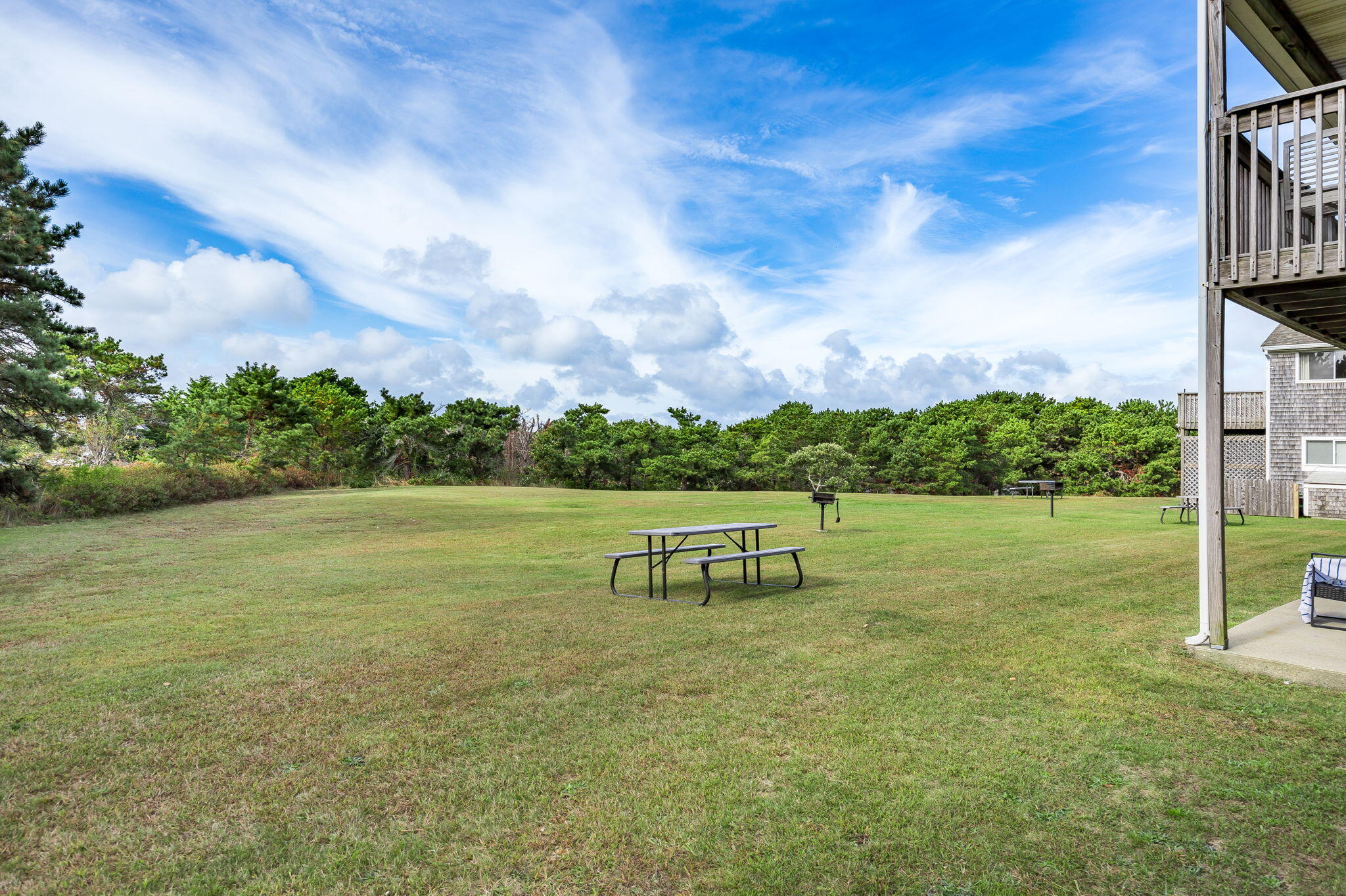  Private Deck, Pool, and Easy Ownership in North Truro - 物件實景