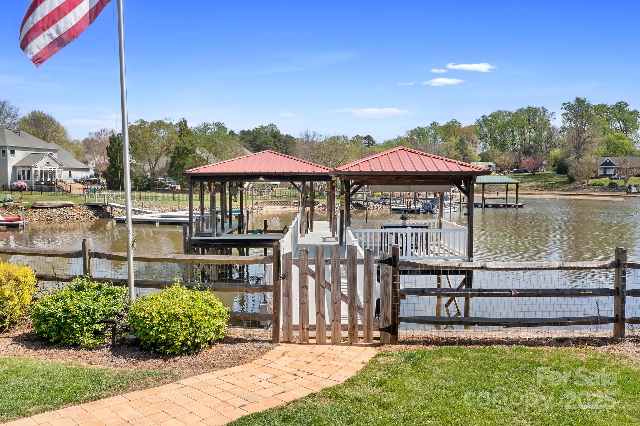 Mooresville, North Carolina, 28117, United States, 4 Bedrooms Bedrooms, ,3 BathroomsBathrooms,Residential,For Sale,1766342