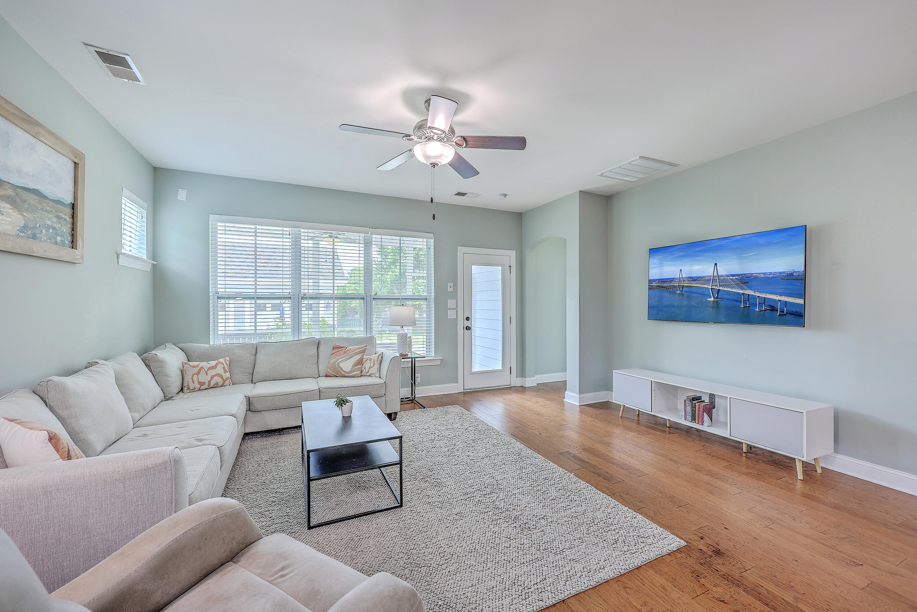Summerville, South Carolina, 29486, United States, 3 Bedrooms Bedrooms, ,3 BathroomsBathrooms,Residential,For Sale,1889517