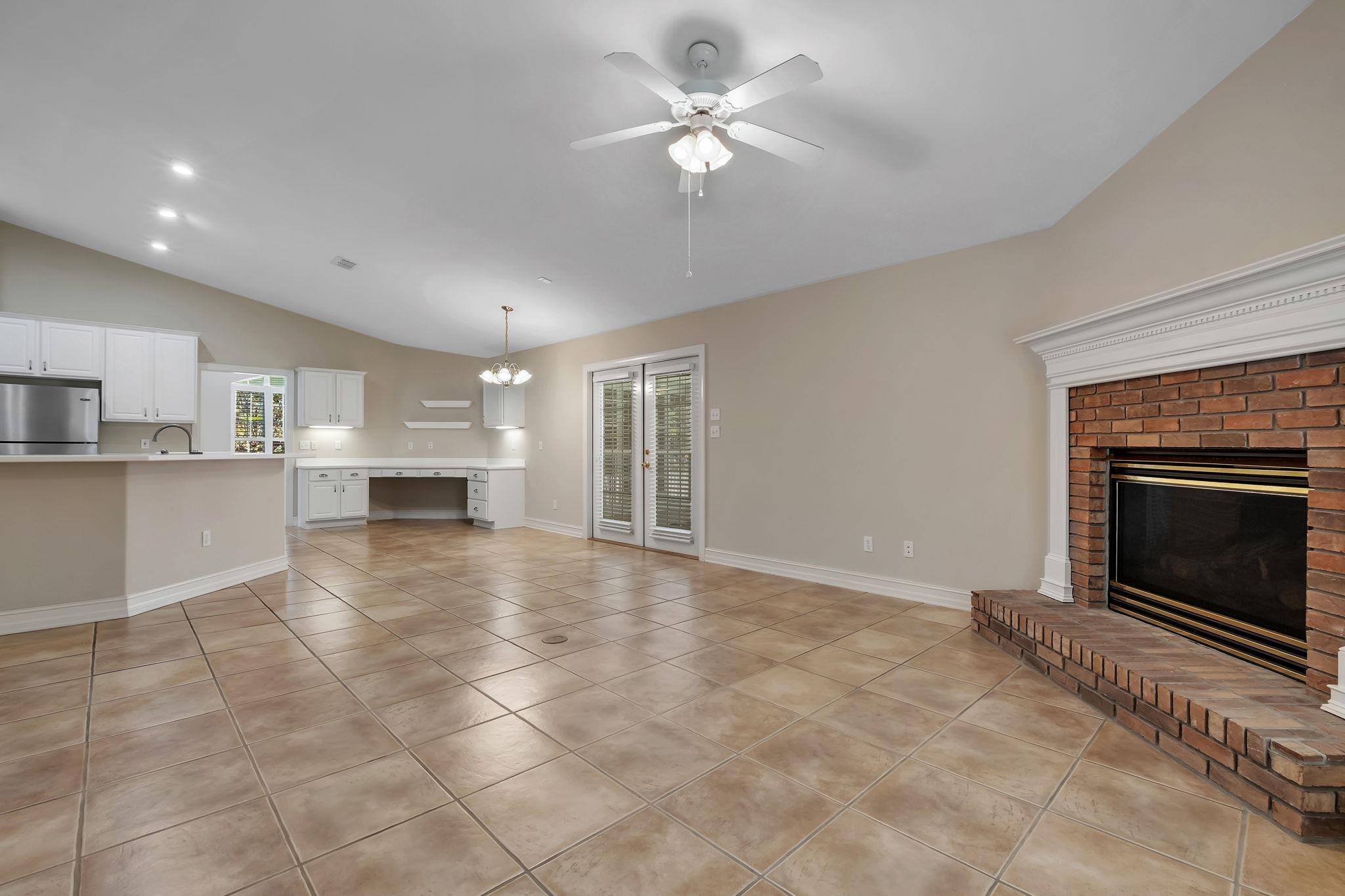 Tallahassee, Florida, 32312, United States, 4 Bedrooms Bedrooms, ,3 BathroomsBathrooms,Residential,For Sale,1966358