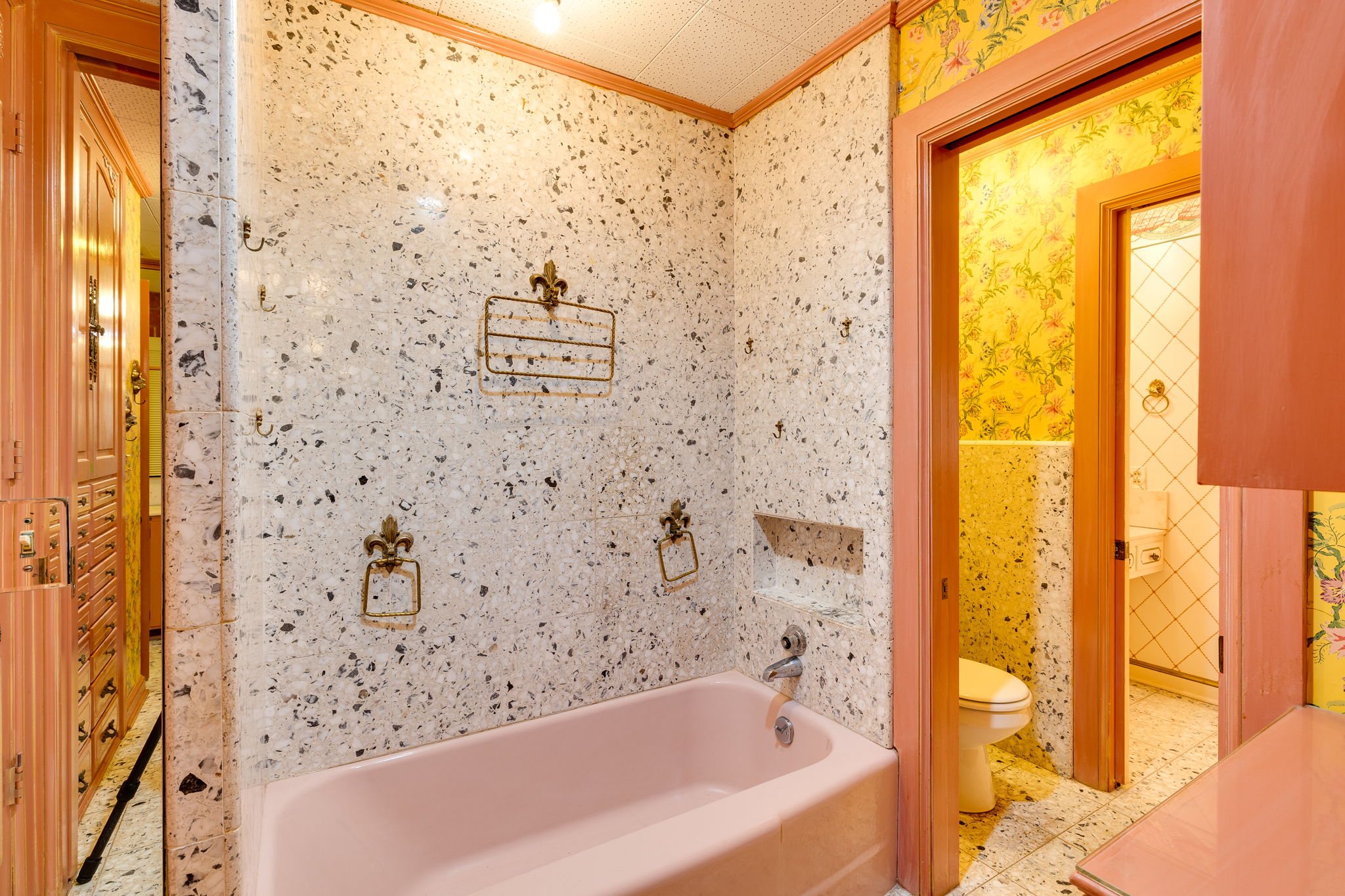  7104 Brentwood Road, Nichols Hills, OK 73116 - 物件實景