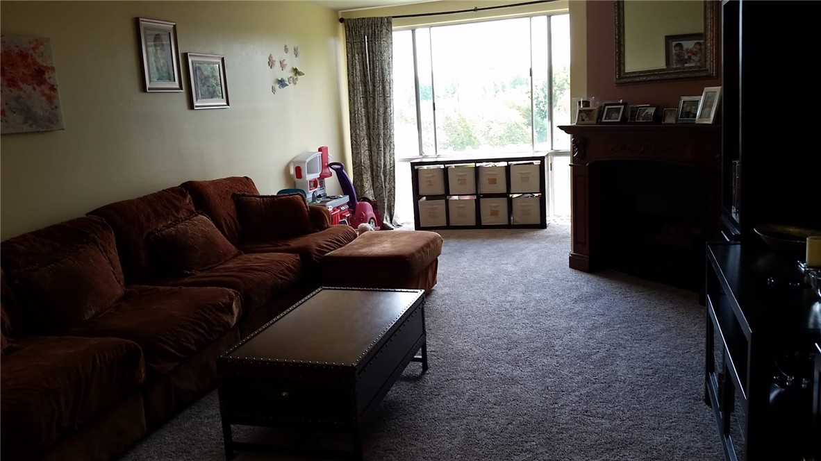 Valley Village, California, 91607, United States, 2 Bedrooms Bedrooms, ,2 BathroomsBathrooms,Residential,For Sale,1752773