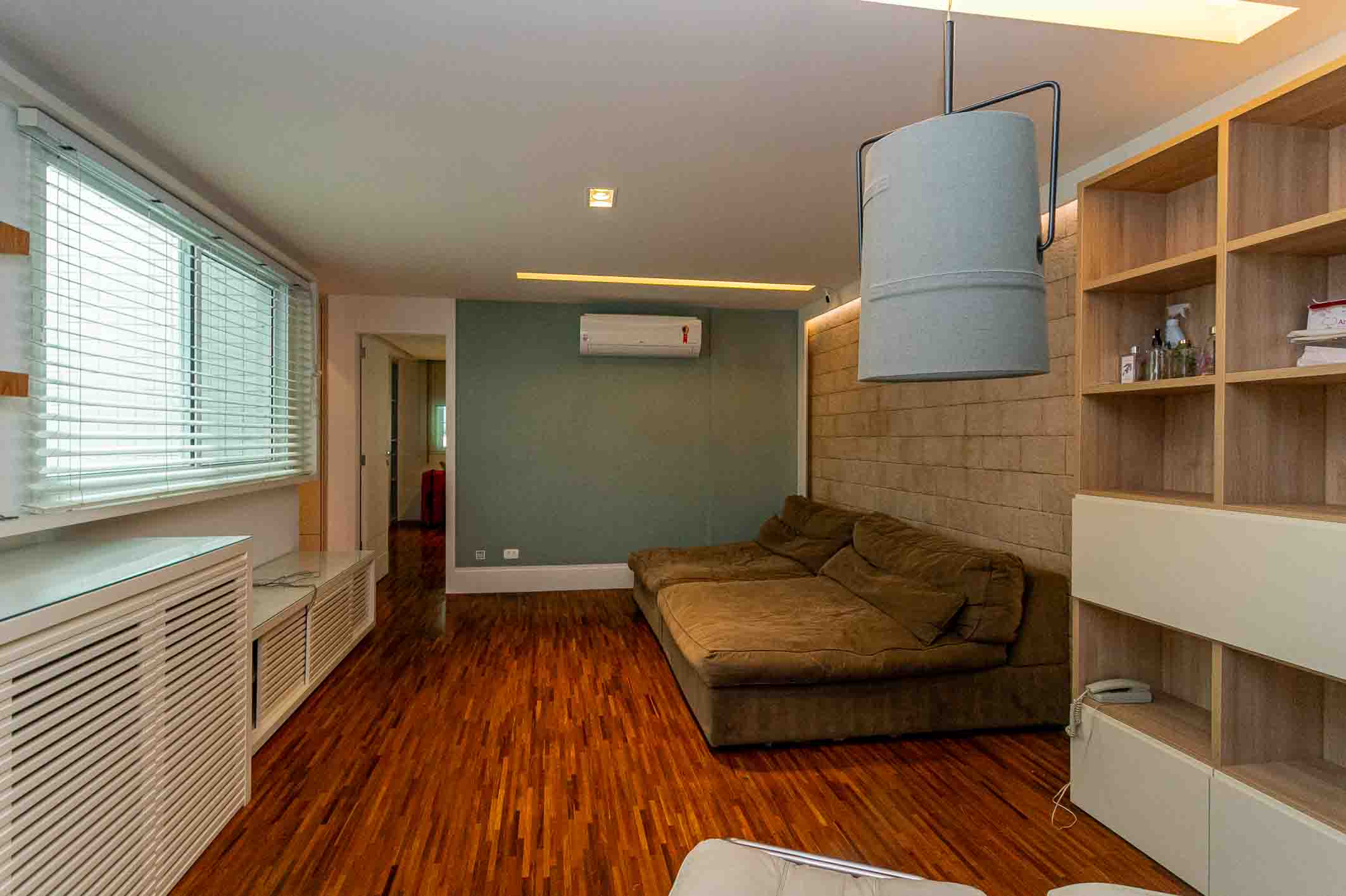  Renovated penthouse with four bedrooms near the beach - 物件實景