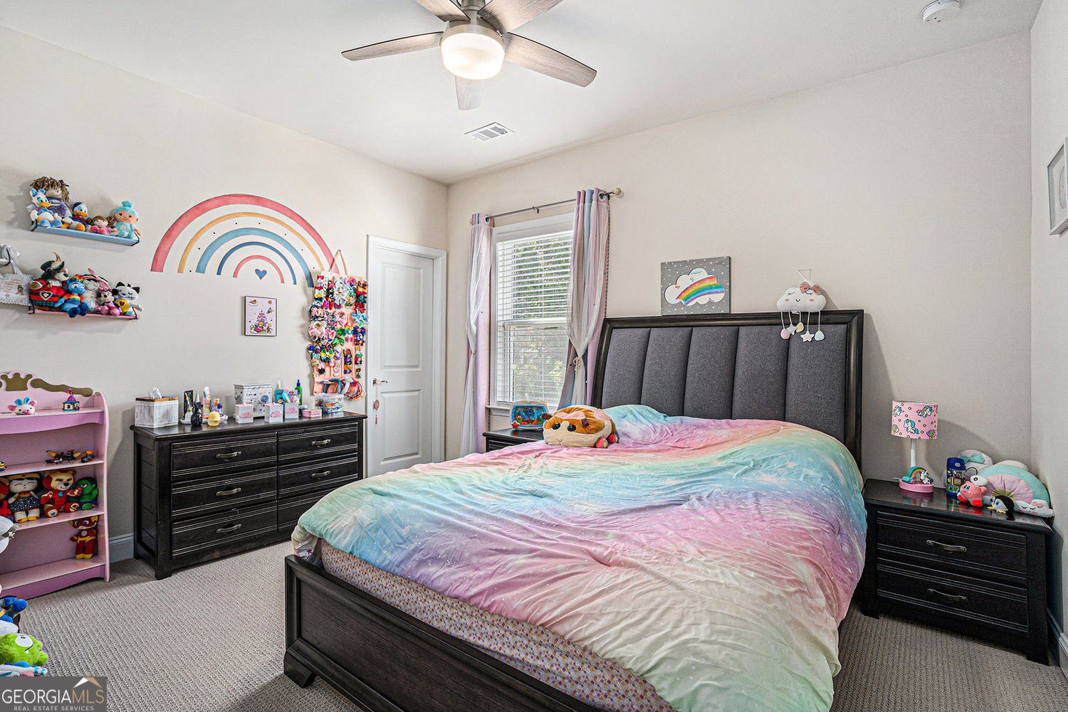 Kennesaw, Georgia, 30152, United States, 5 Bedrooms Bedrooms, ,4 BathroomsBathrooms,Residential,For Sale,1964228