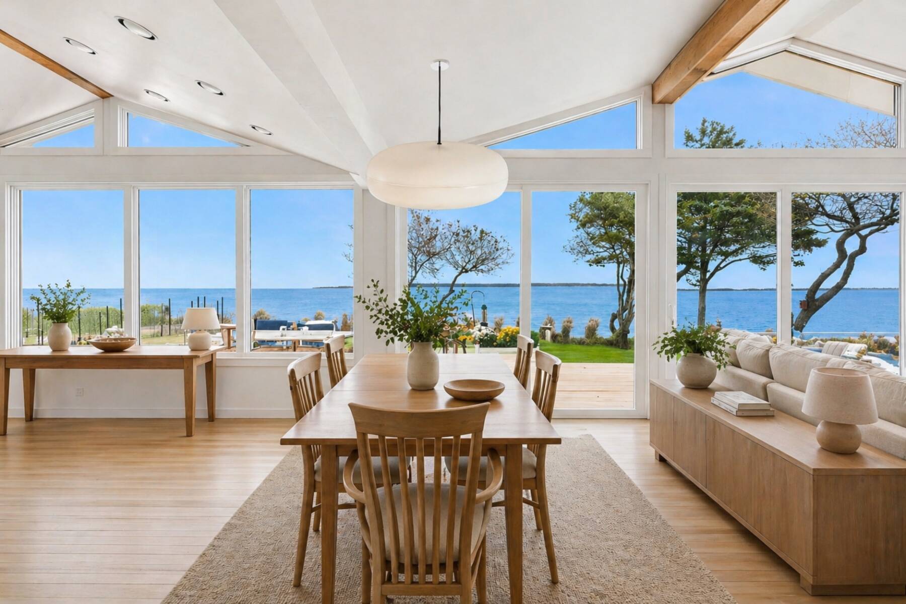  Breathtaking Bayfront with 180° Views - 物件實景
