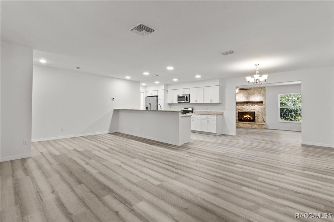 Inverness, Florida, 34450, United States, 3 Bedrooms Bedrooms, ,2 BathroomsBathrooms,Residential,For Sale,1777640