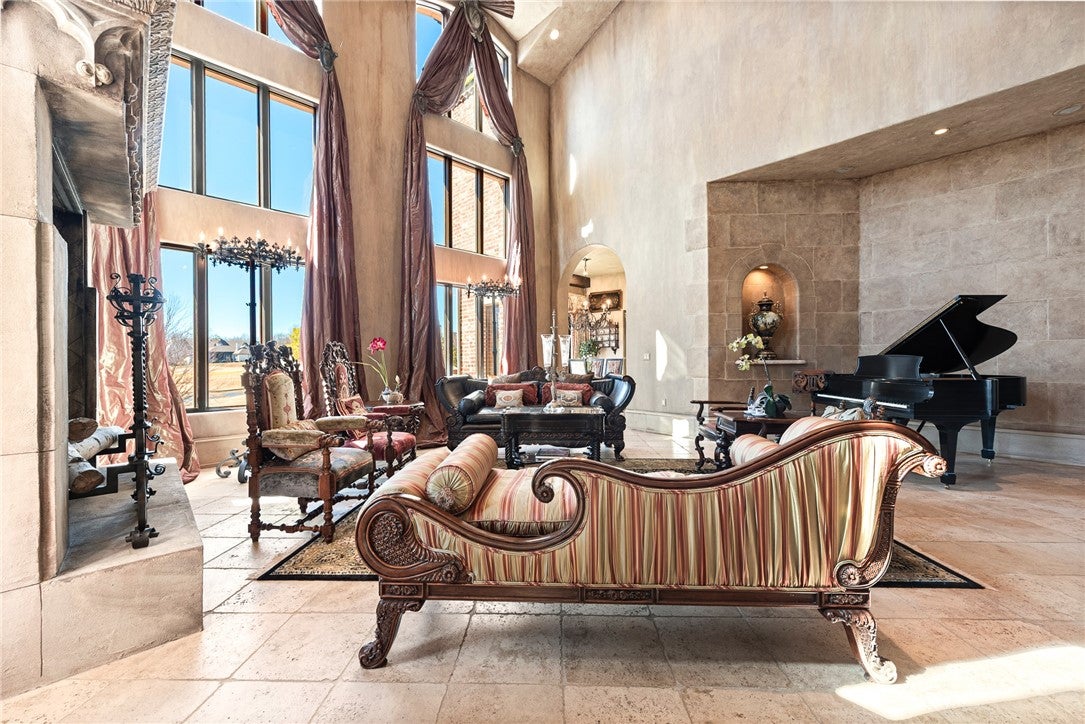 Rogers, Arkansas, 72758, United States, 5 Bedrooms Bedrooms, ,9 BathroomsBathrooms,Residential,For Sale,2003084